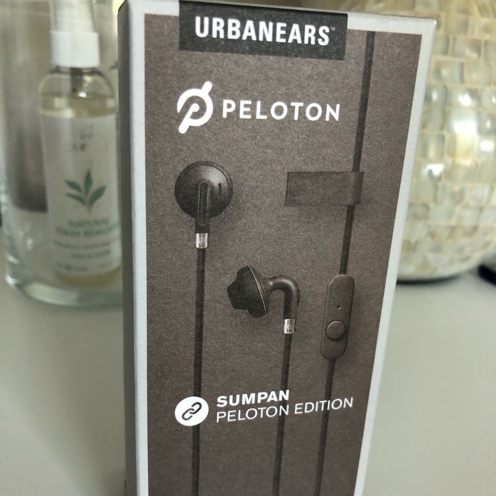 NIB Peloton Urbanears Sumpan Earbuds